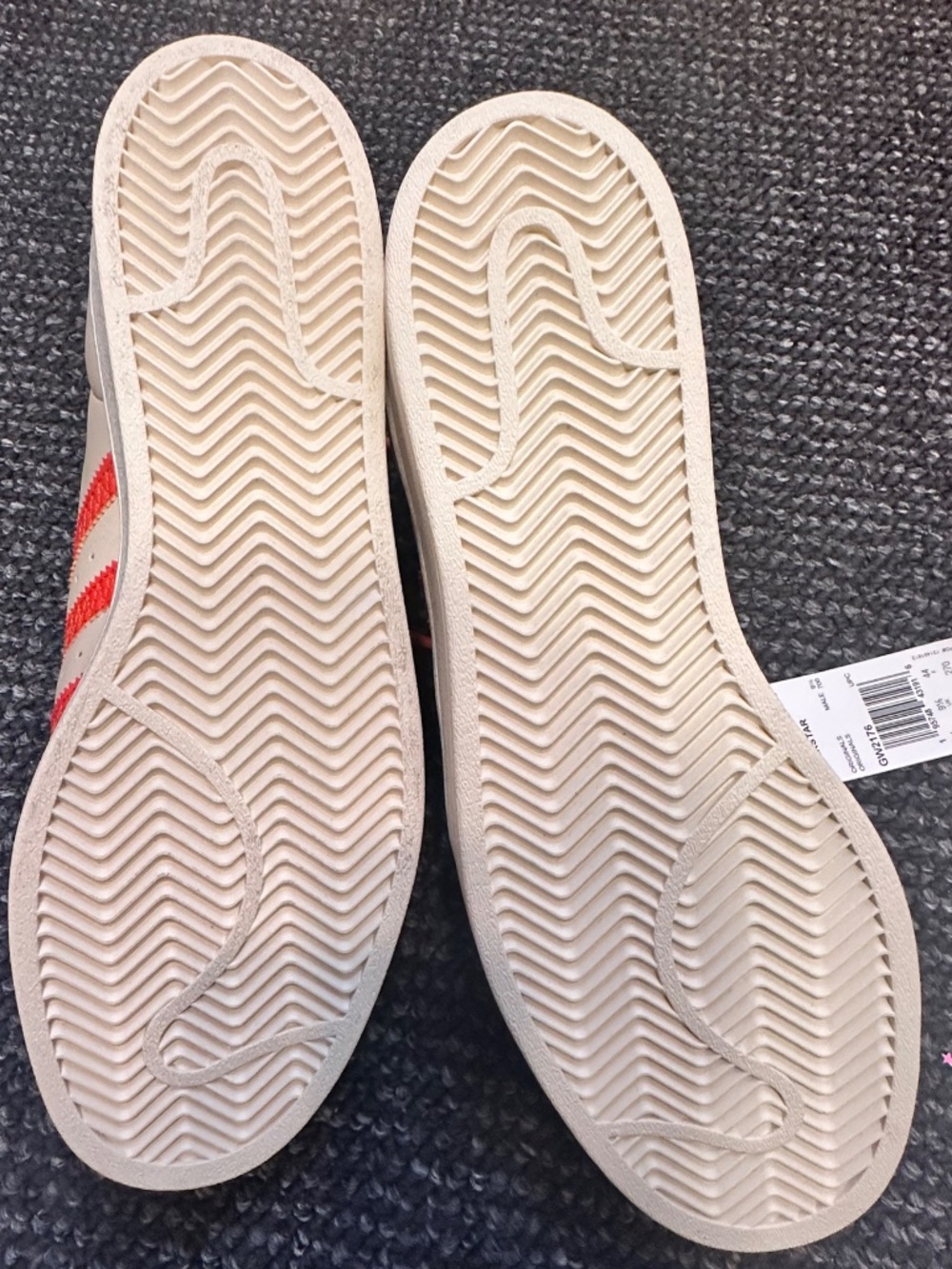 Adidas Originals Superstar sneakers, beige leather upper, orange stripes - Picture 4 of 8